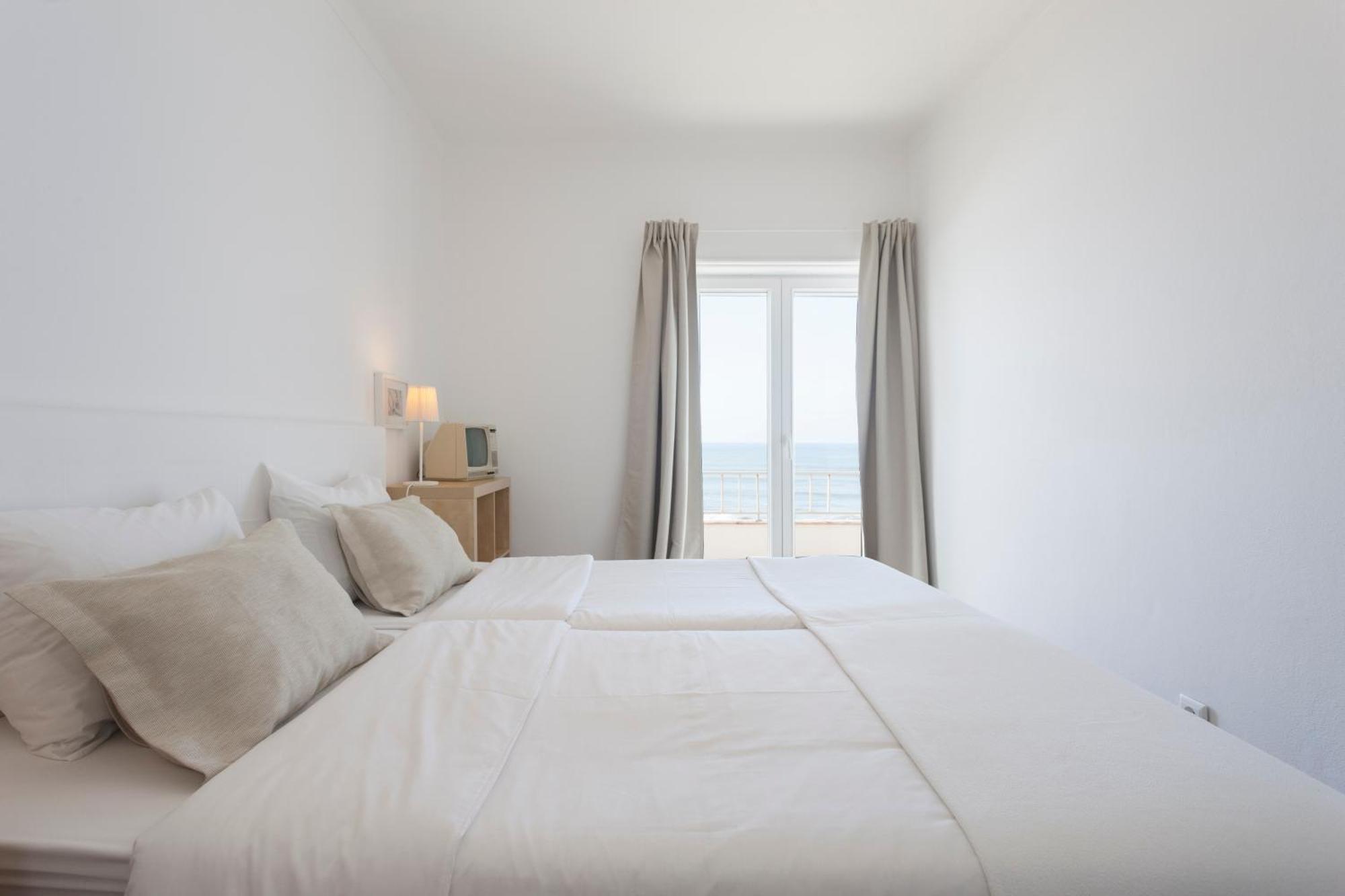 Blue Buddha Beach Rooms & Suites Ericeira Eksteriør billede